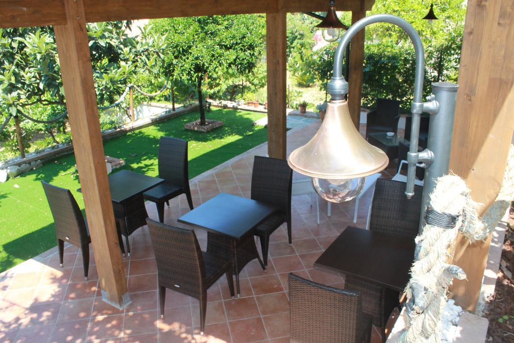 Meuble Leonetti Bed & Breakfast Centola Exterior foto