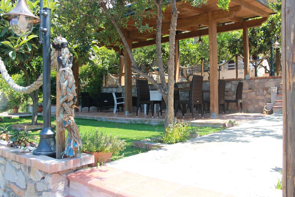 Meuble Leonetti Bed & Breakfast Centola Exterior foto